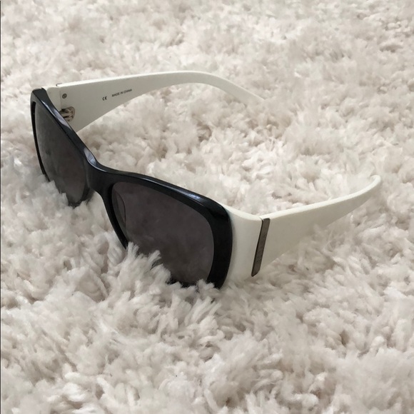 Escada sunglasses - Picture 1 of 3